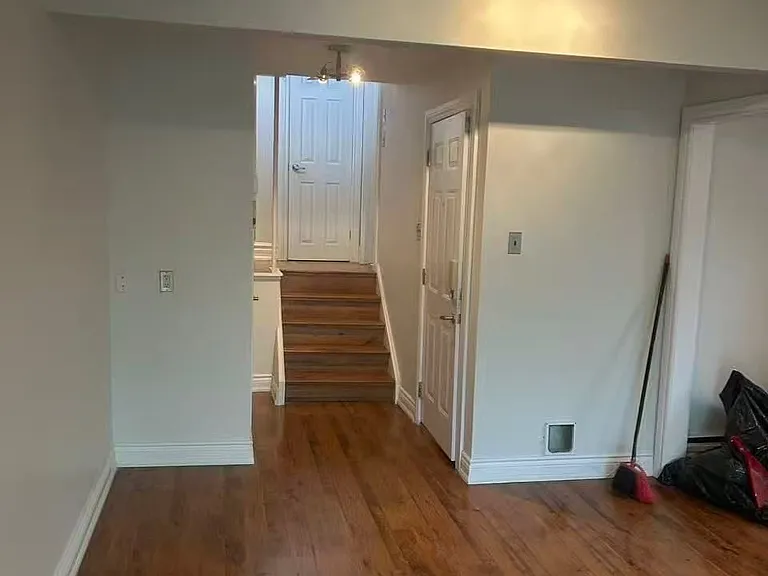 213 Kenilworth Ave #UPPER — Photo 11