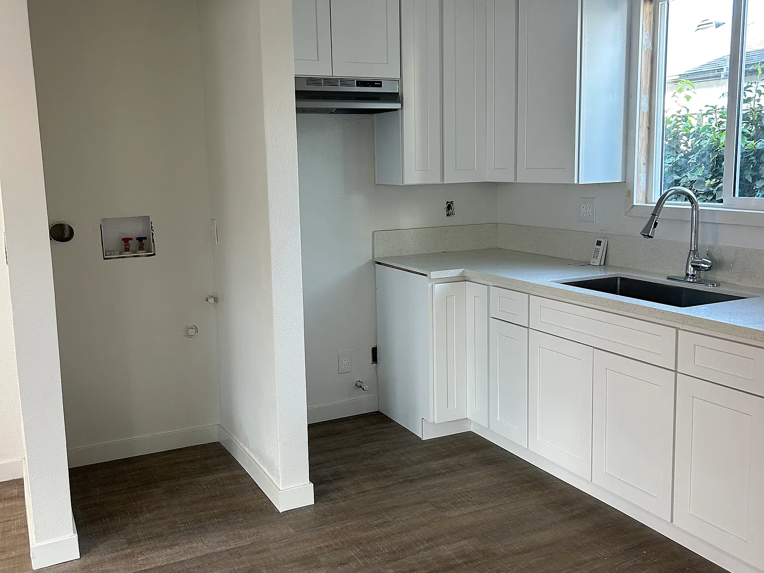 1 bed, 550 sqft, $2,200 — Photo 4