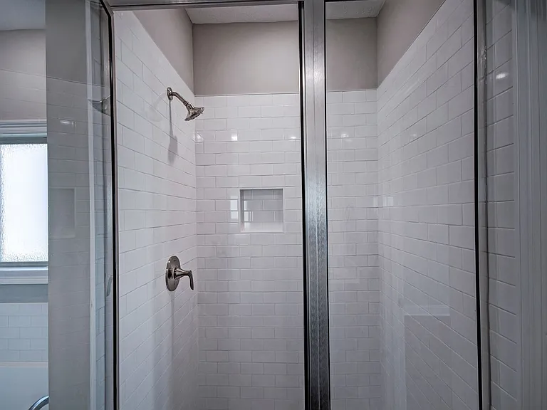 Primary shower