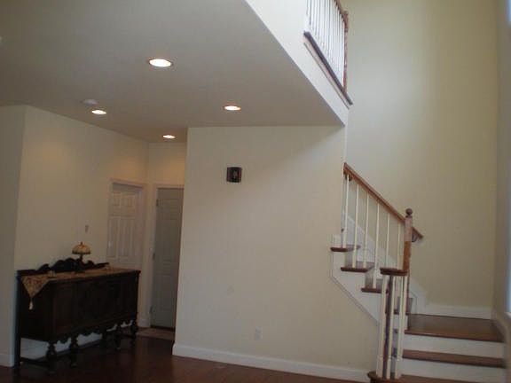 2nd image of 22 Point O Woods Dr