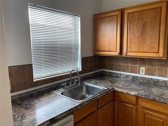 3rd image of 1719 Michigan Ave APT B