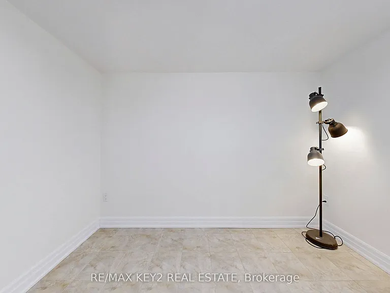 54 Oakford Dr #BASEMENT — Photo 24