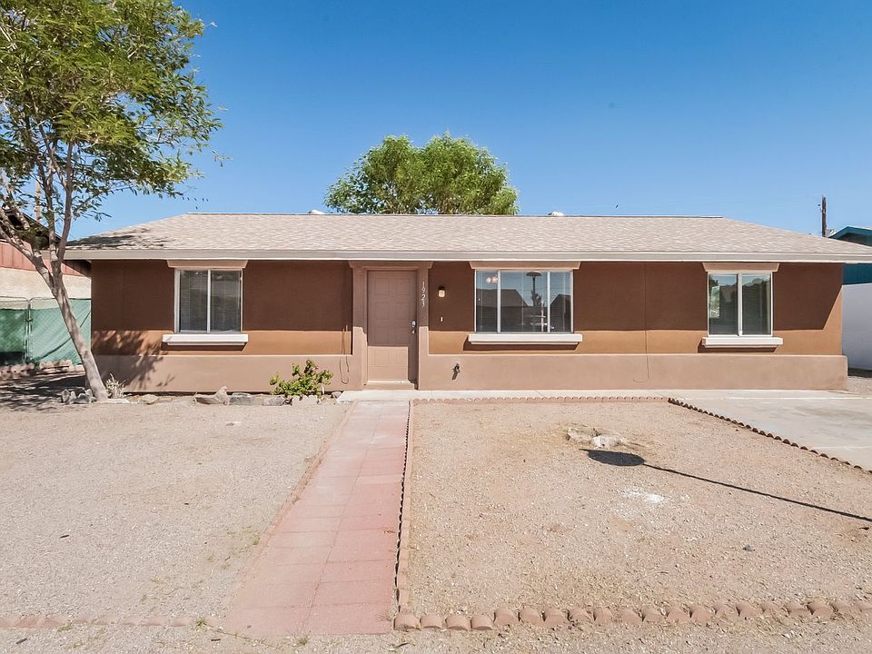 1st image of 1923 S Papago Dr