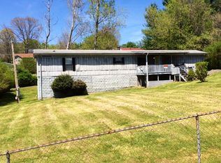 3344 Springwood Ln, Kingsport, TN 37660