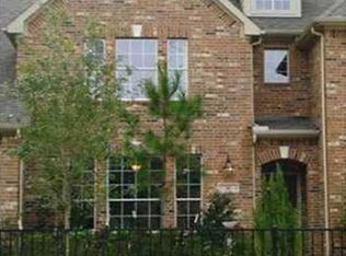 11 Innerwoods Pl, Spring, TX 77382