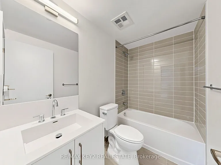 4010 Eglinton Ave W #710 — Photo 20