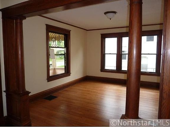 3rd image of 3240 Harriet Ave