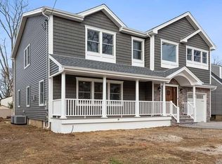 1610 Stevens Ave, Merrick, NY 11566