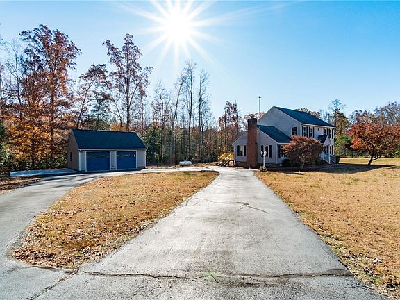 4th image of 4003 Fraley Ct