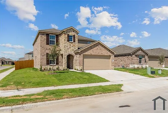 5 bed, 2672 sqft, $3,500 — Photo 2
