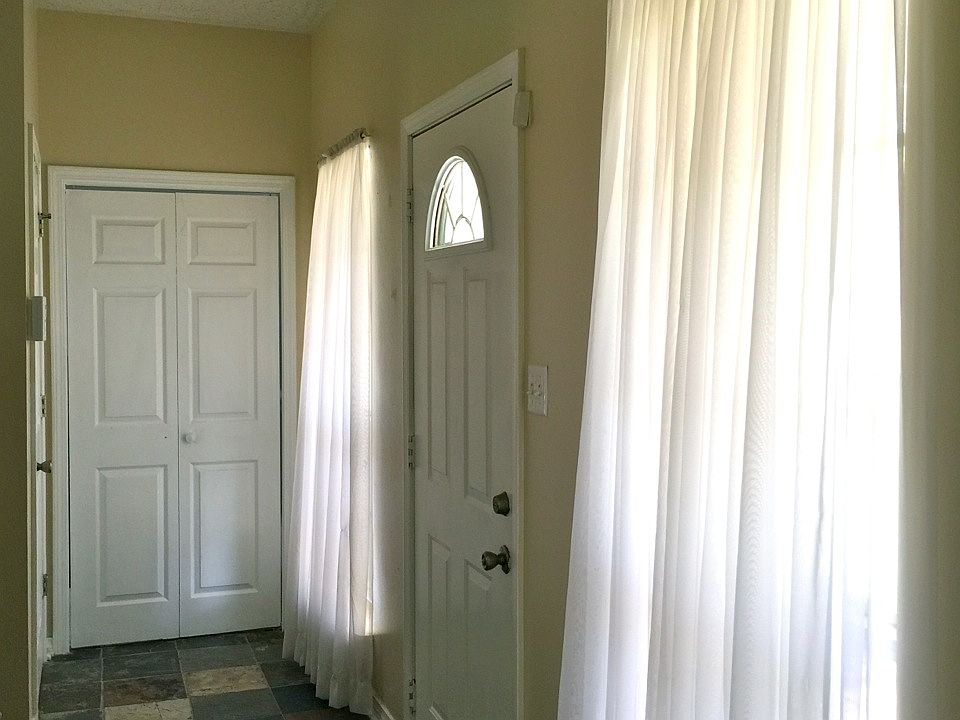 1st image of 38140 Eastlake Dr