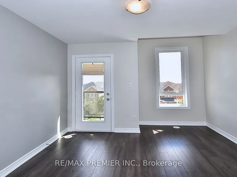 105 Kayla Cres #10 — Photo 28