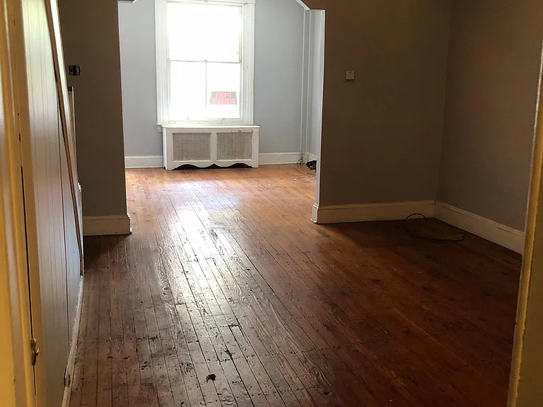 4133 Tower St — Photo 3