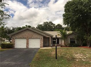 8337 NW 55th Ct, Coral Springs, FL 33067