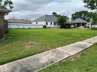 2400 Legend St, Meraux, LA 70075