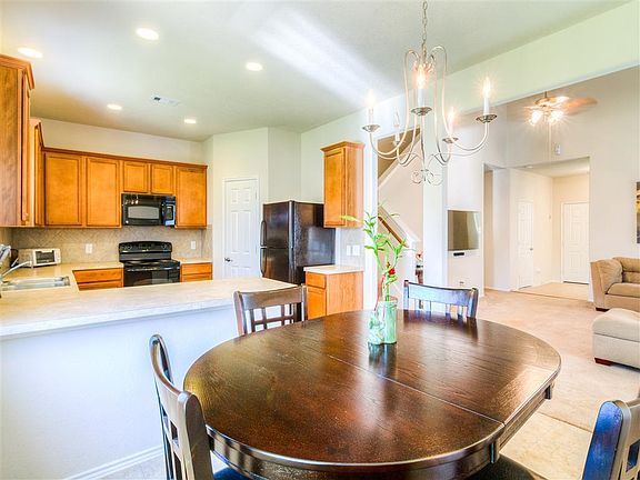 5th image of 18111 Hillock Glen Ln
