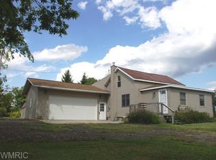 424 Bidwell Rd, Coldwater, MI 49036