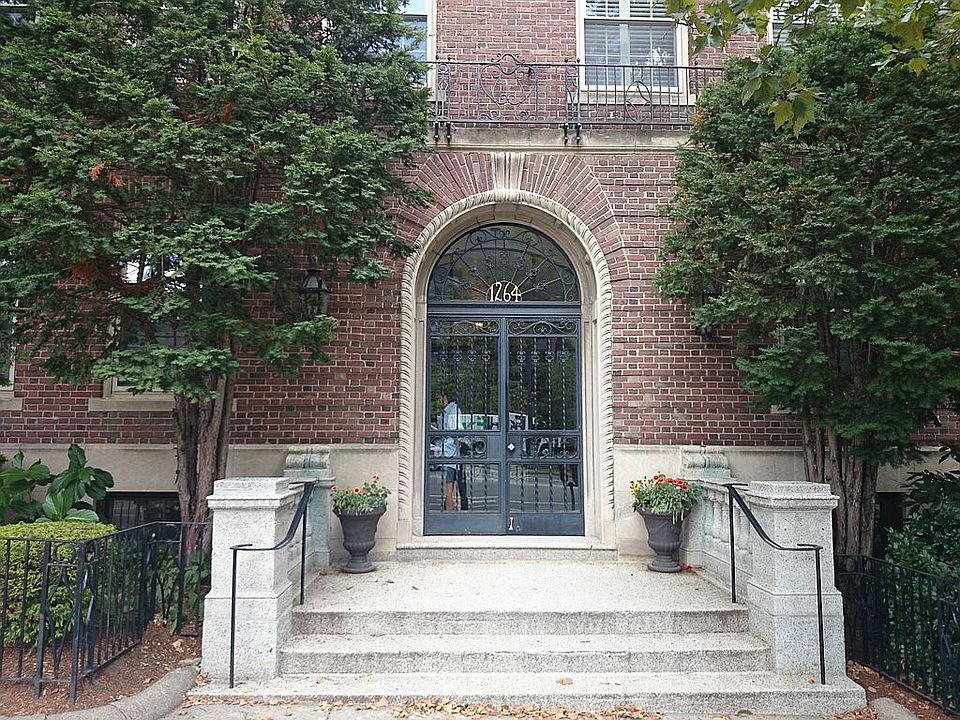 2nd image of 1264 Beacon St APT 1