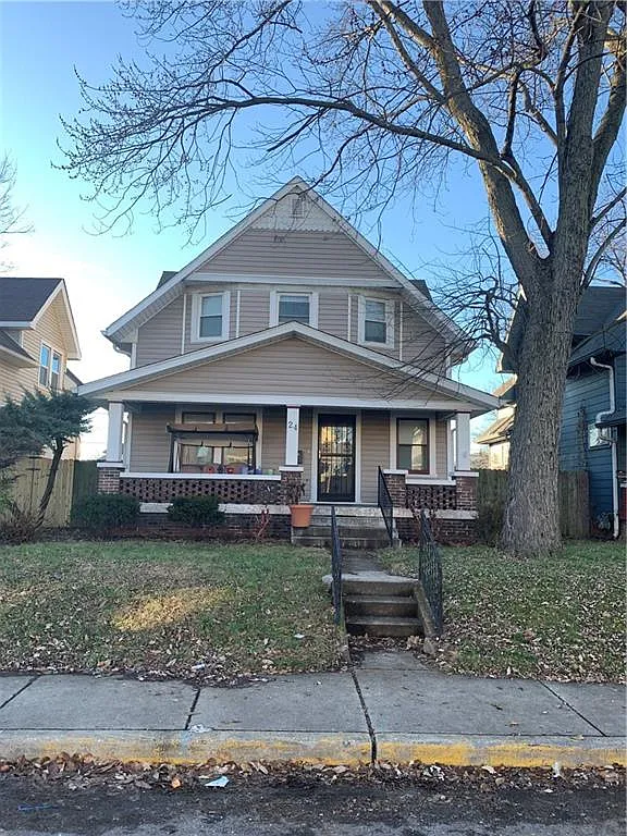 24 N Dearborn St photo 1