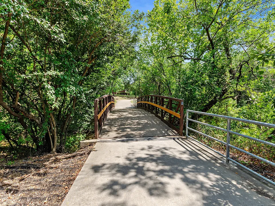 Collin Creek