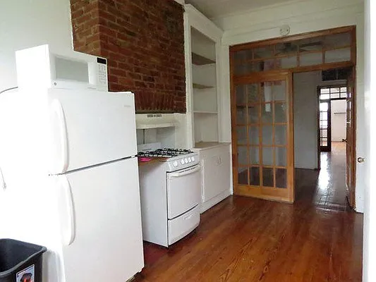 Rented by Capri Jet Realty Corp | media 16