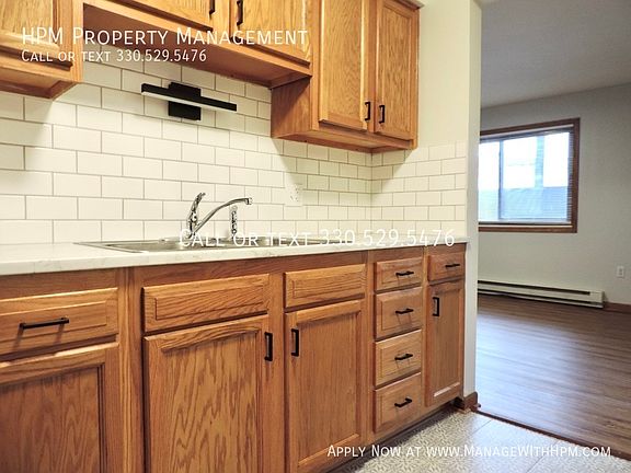 5th image of 1015 Howe Ave Unit 2