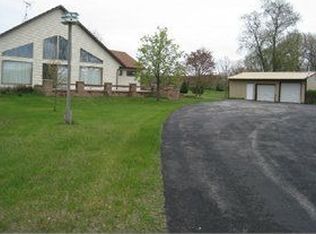 E1156 Radley Rd, Waupaca, WI 54981