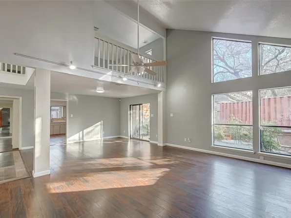 2107 Shadowbriar Dr, Houston, TX 77077