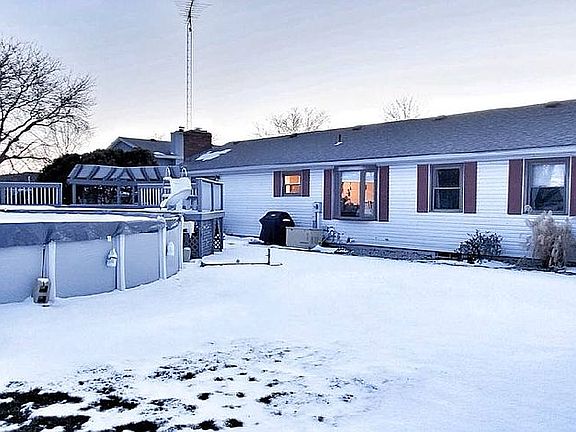 3rd image of 1511 Red Bud Dr