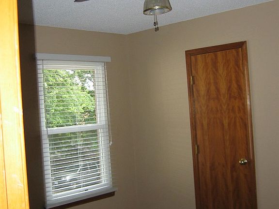 3rd image of 2917 Tepee Ave APT B