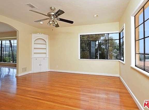 5th image of 3374 Blair Dr