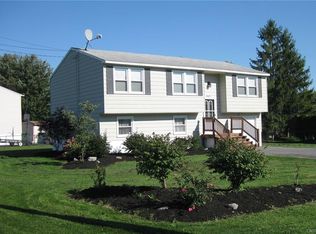 8812 Larchmont Dr, Brewerton, NY 13029