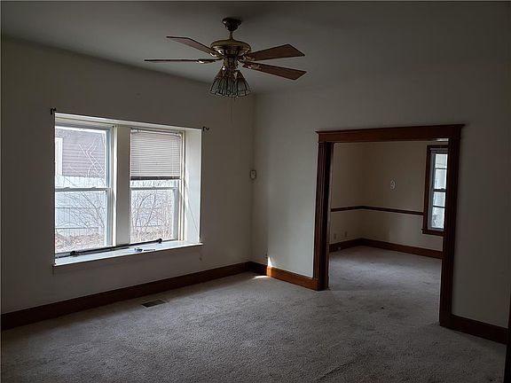 5th image of 727 N Cottage Ave
