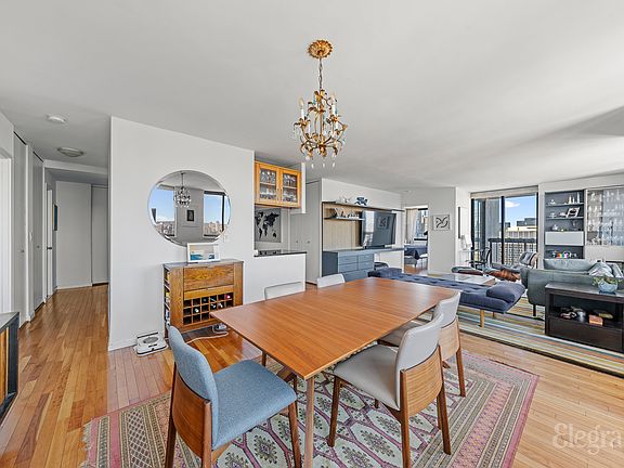 4th image of 250 E 40th St APT 47C
