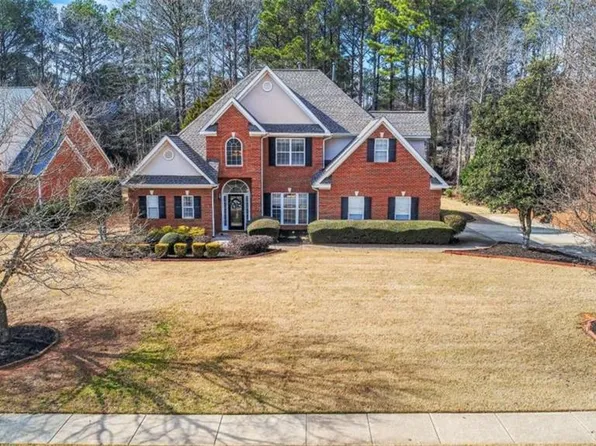 1027 Eagles Brooke Dr, Locust Grove, GA 30248