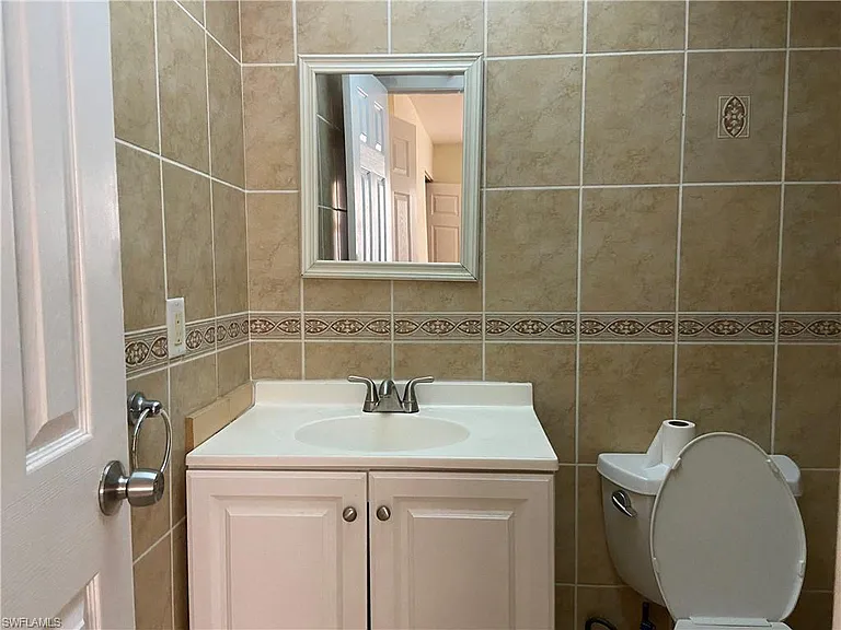 180 Turtle Lake Ct #102 — Photo 8