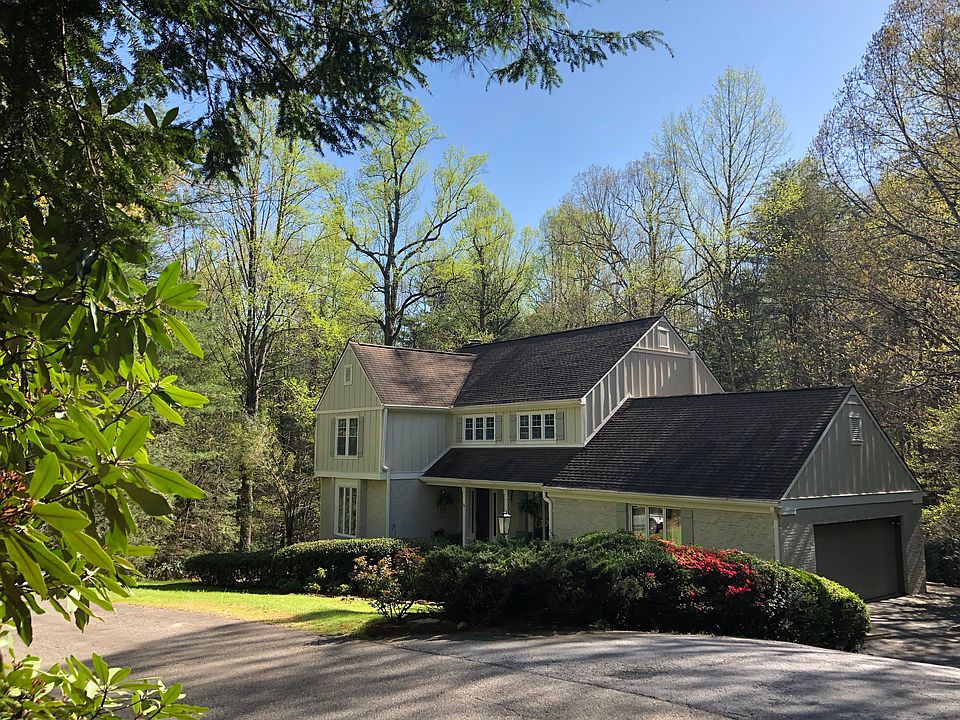 2nd image of 16 Heritage Ln