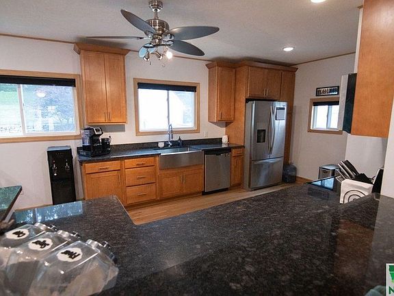 5th image of 2835 Valley Dr