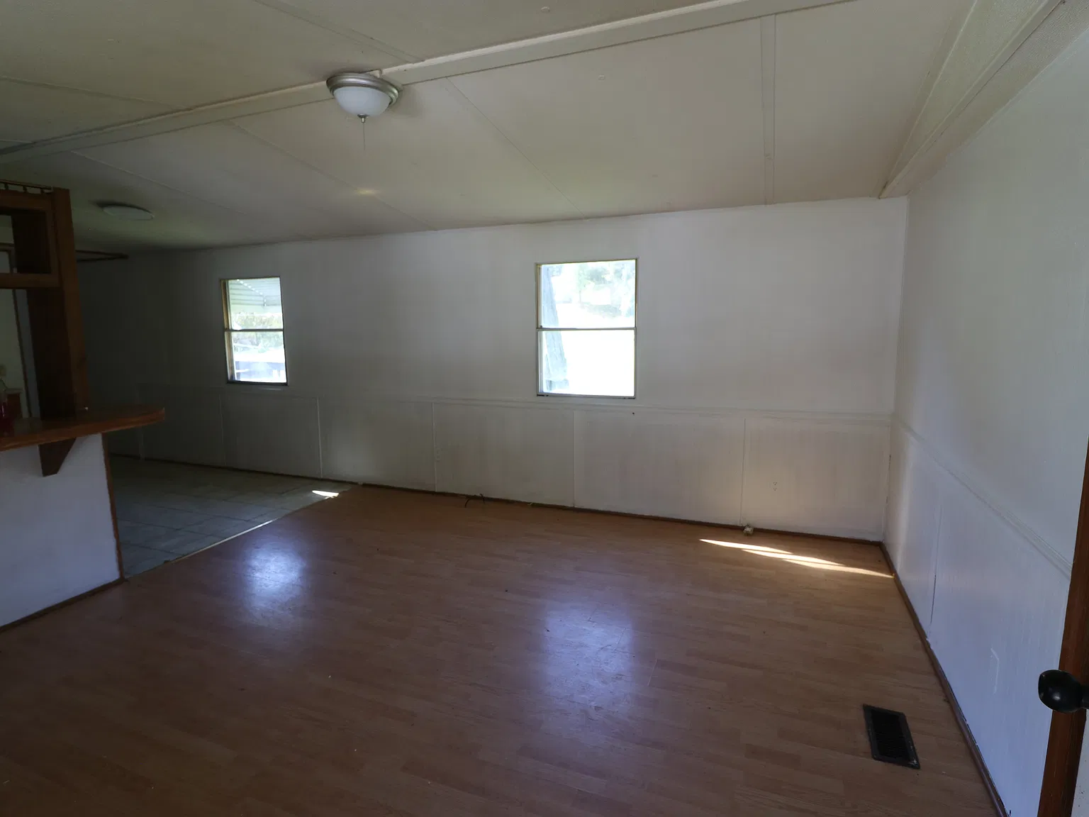3 bed, 1391 sqft, $850 — Photo 3