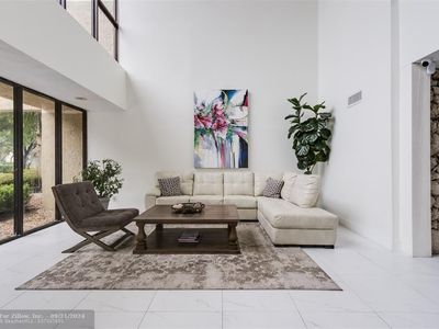 16200 Golf Club Rd UNIT 203, Weston, FL, 33326
