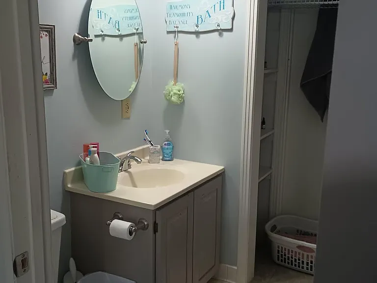 1184 Green Acres Rd #2 — Photo 10
