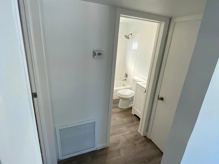 2381 Chaucer St — Photo 13