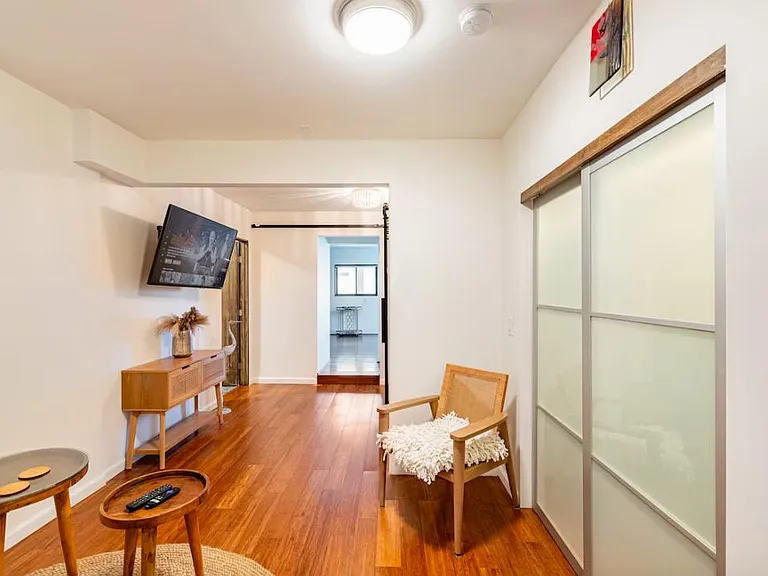 6300 Vista Del Mar Ave — Photo 3