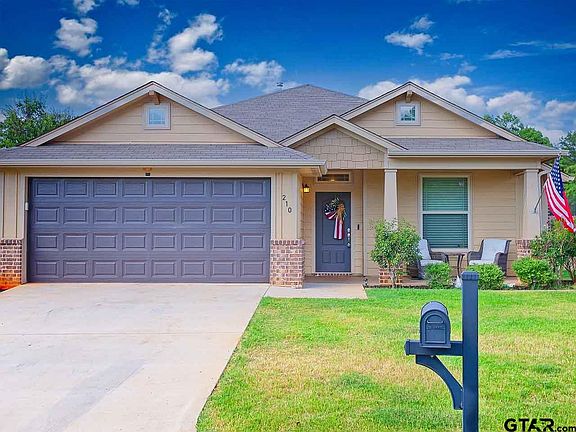 2nd image of 210 Pecos Dr