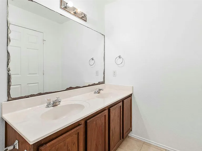 12409 Sky Harbor Dr — Photo 16