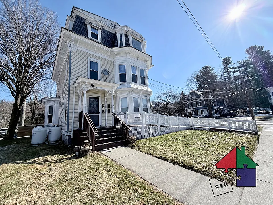 8 North St