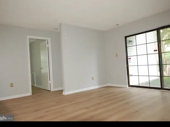 1623 Carriage House Ter APT D, Silver Spring, MD 20904