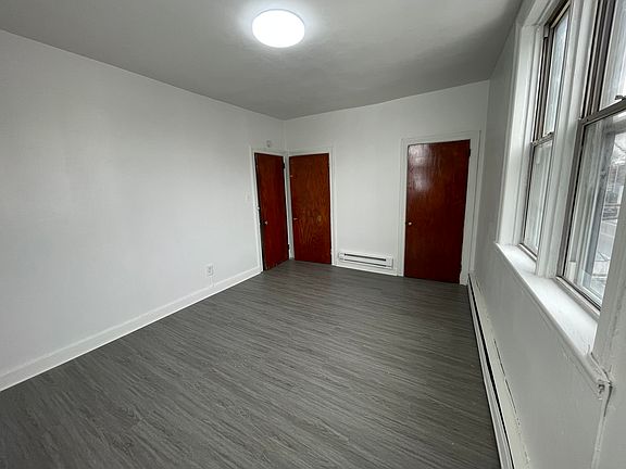 4th image of 6833-35 Torresdale Ave #2F