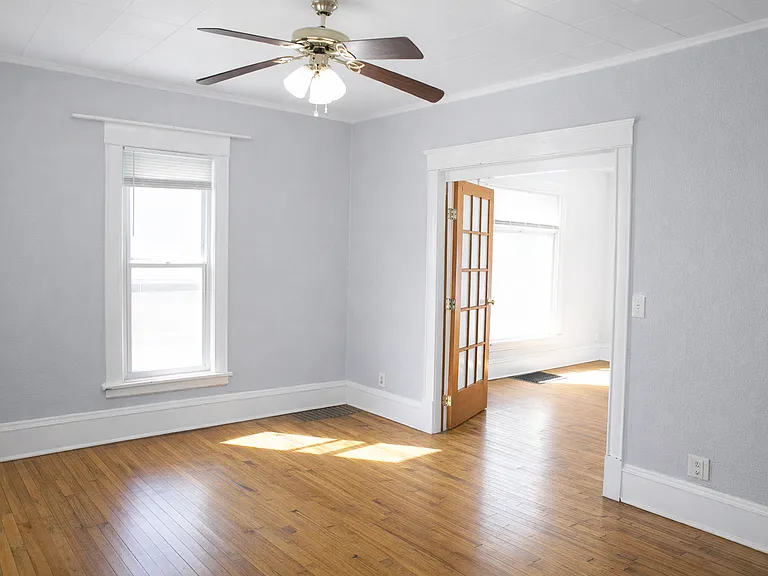 1303 E Hennepin Ave #1 — Photo 6