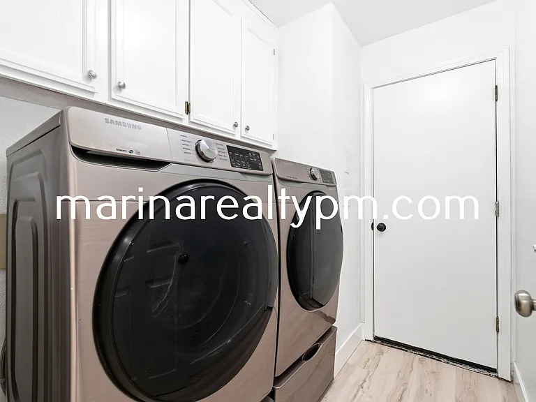 208 Buttercup Cir — Photo 38